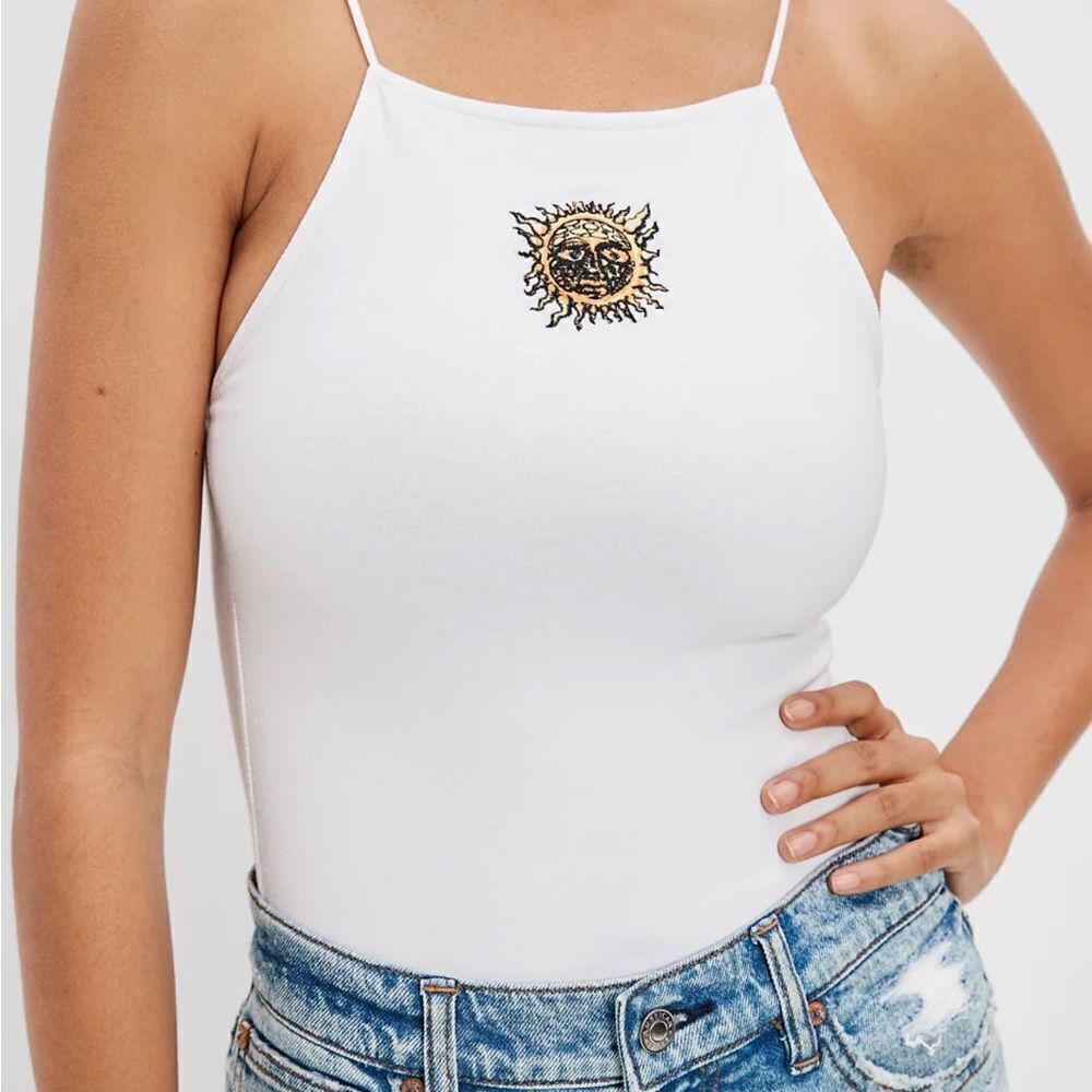 AE Sublime Graphic Bodysuit Nwt - Picture 4 of 16